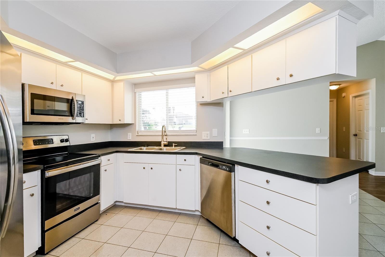 Image 3 of 15 For 2609 Highlands Vue Parkway