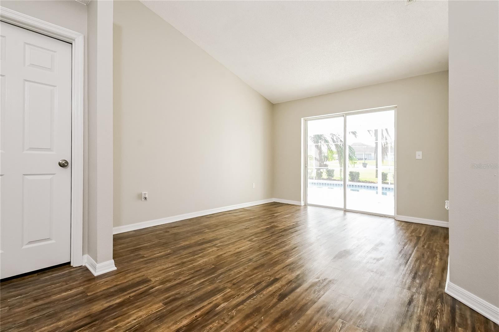 Image 6 of 15 For 2609 Highlands Vue Parkway