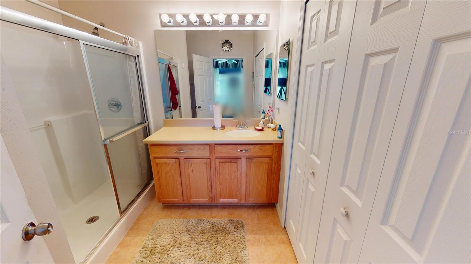 Image 14 of 33 For 24675 Rio Villa Lakes Circle