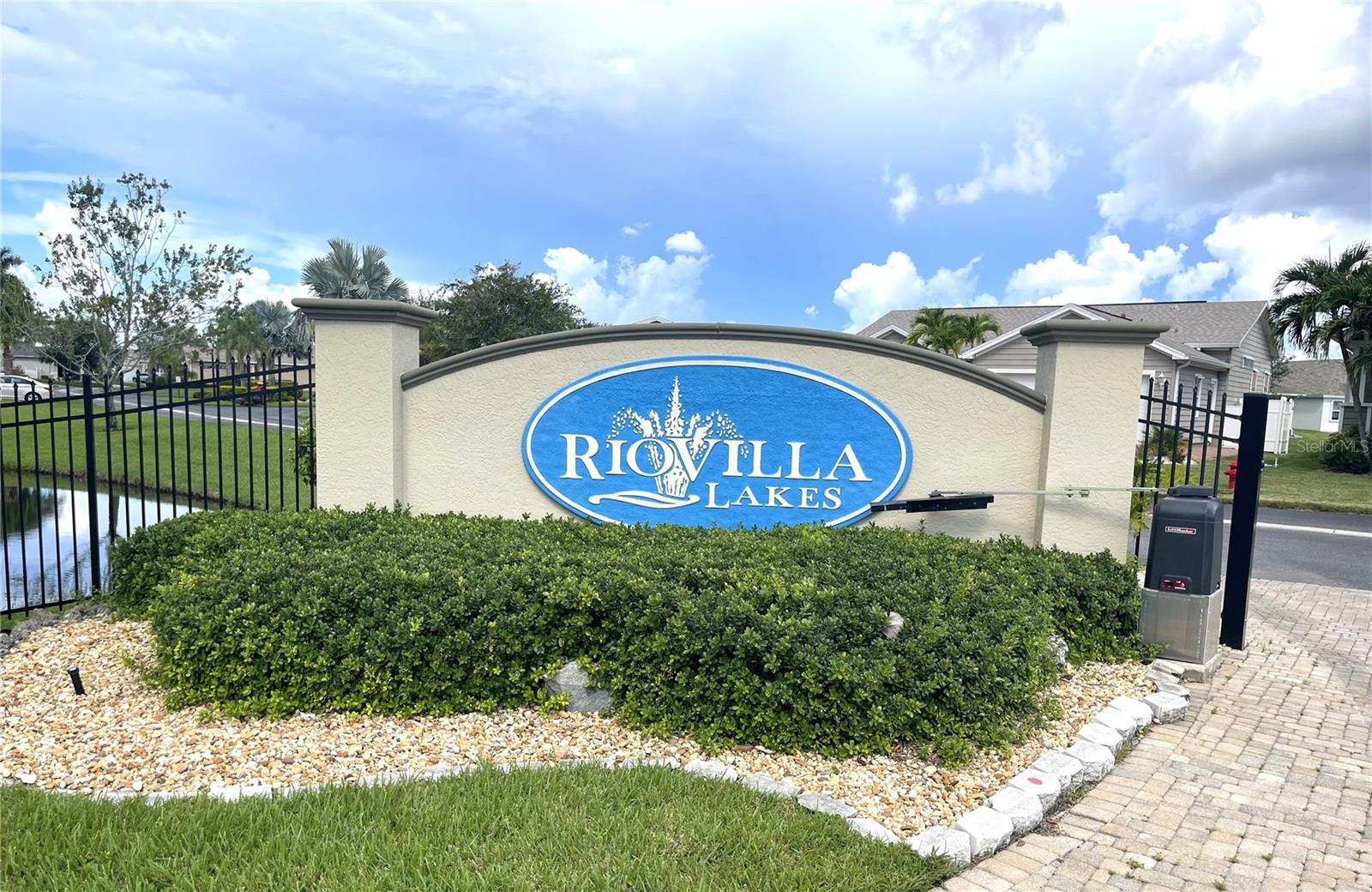 Image 31 of 33 For 24675 Rio Villa Lakes Circle
