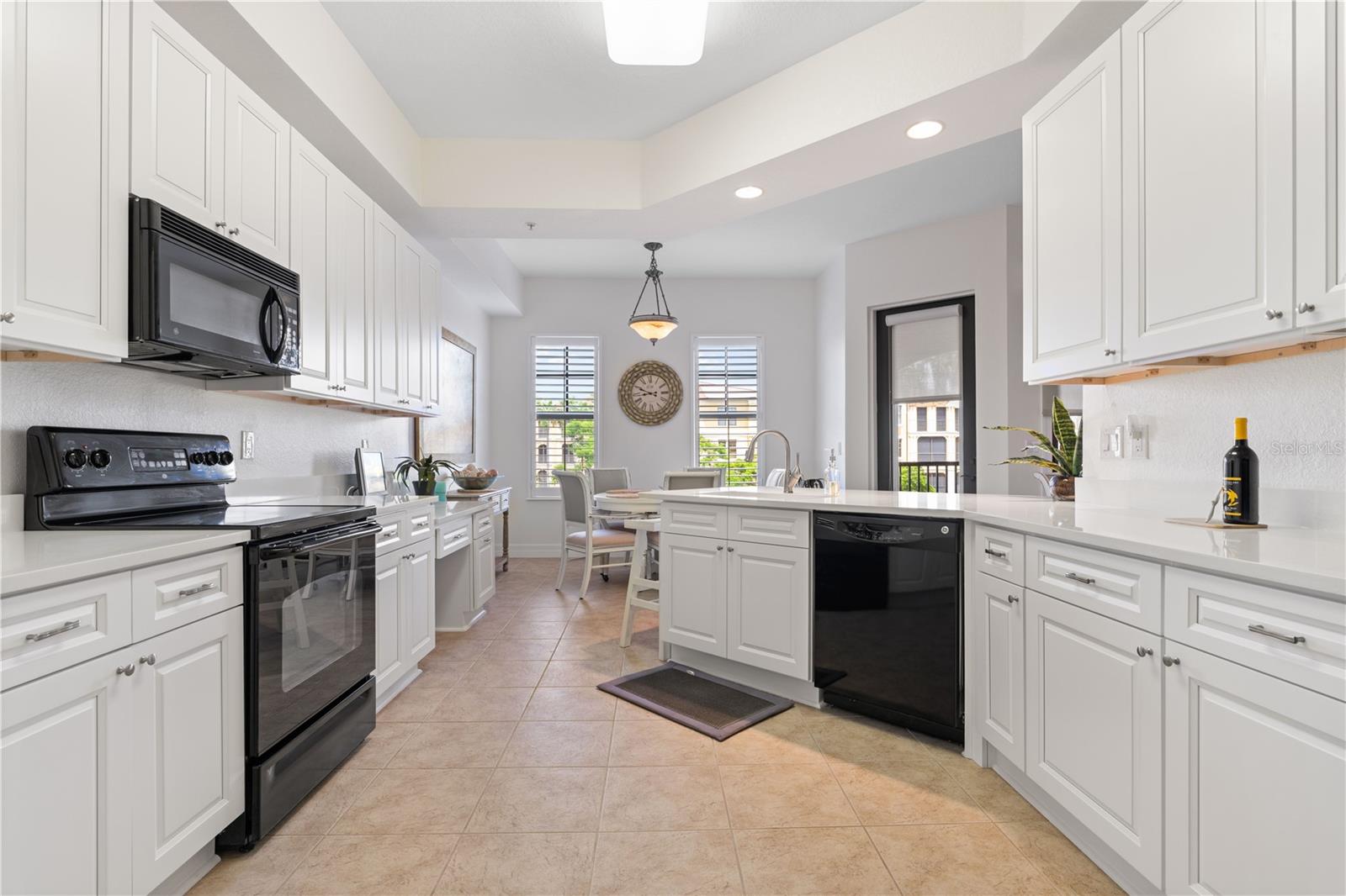 Image 27 of 87 For 99 Vivante Boulevard 99315