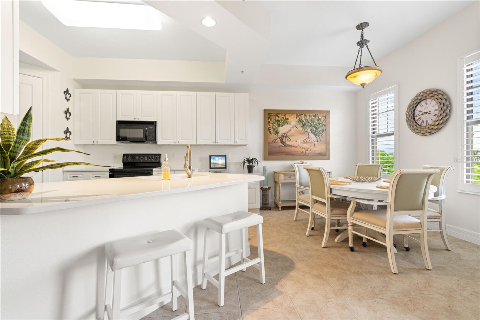 Image 7 of 87 For 99 Vivante Boulevard 99315