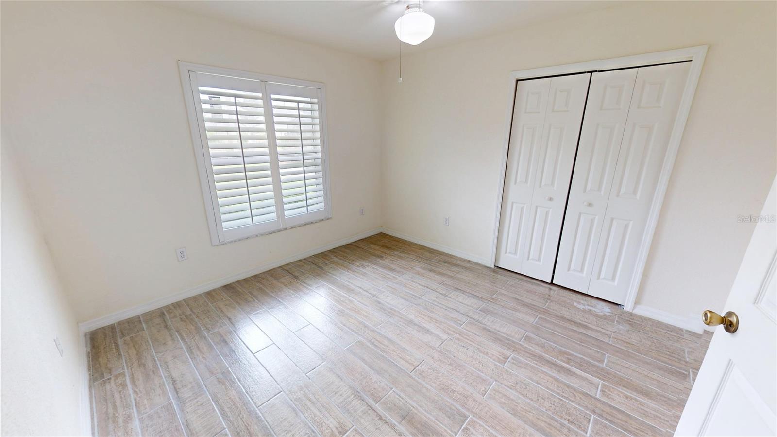 Image 11 of 24 For 330 Maraca Street