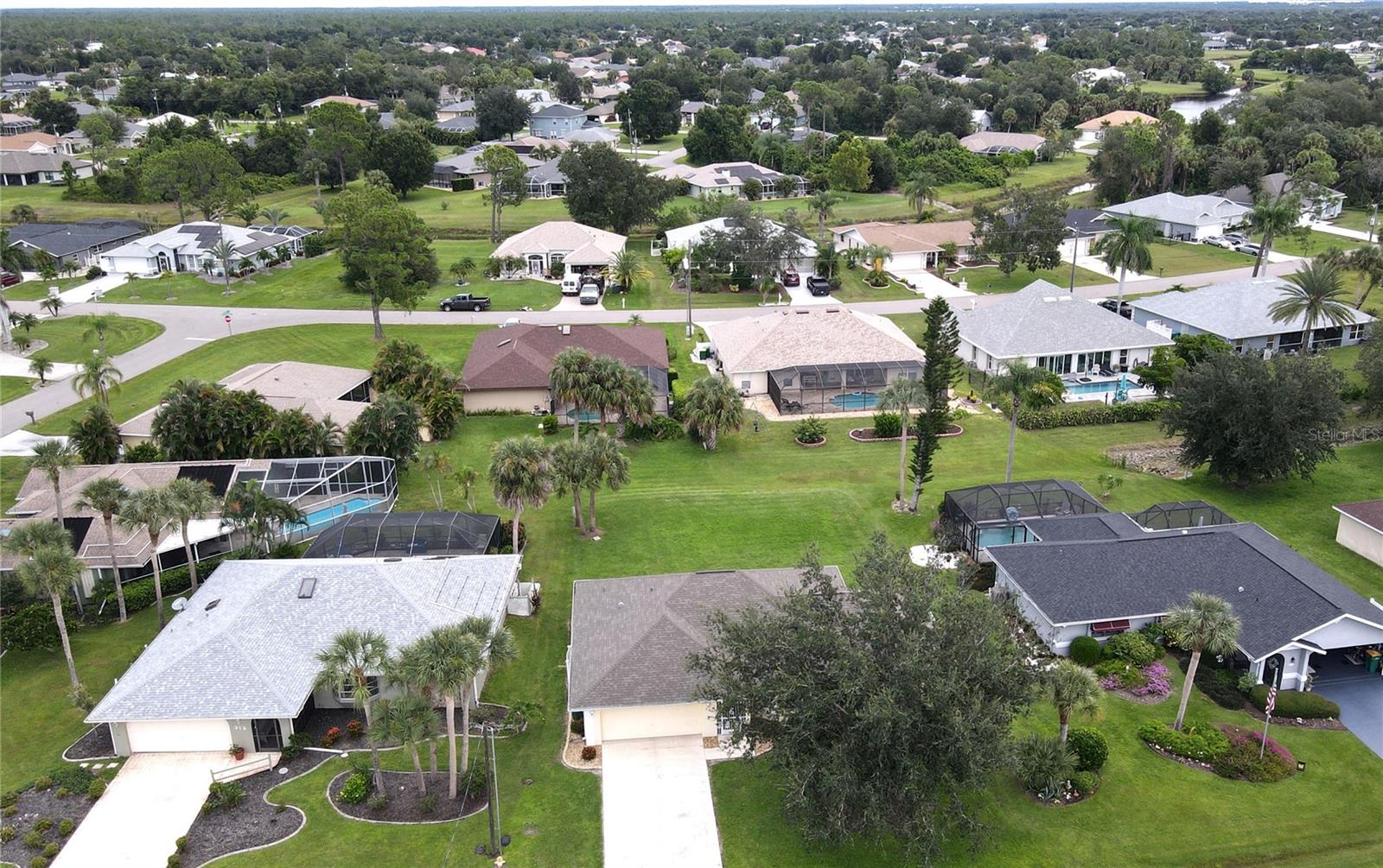 Image 23 of 24 For 330 Maraca Street