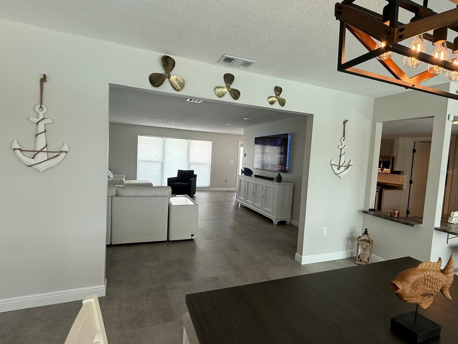 Image 25 of 70 For 1425 Appian Drive