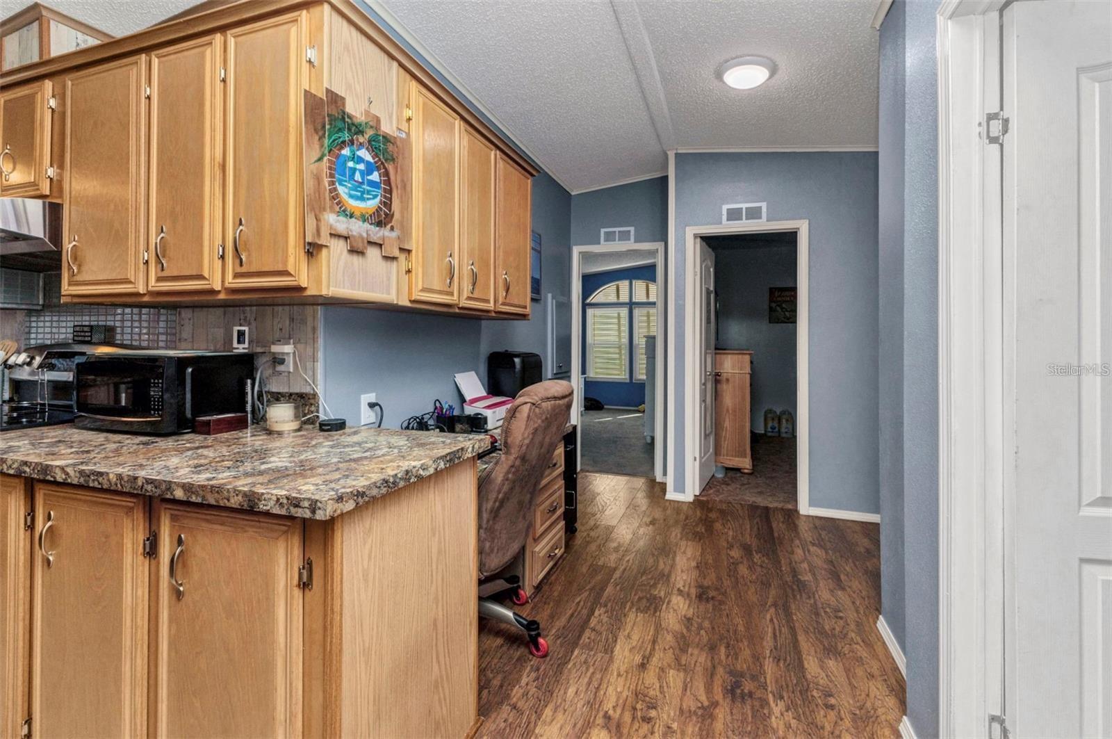 Image 13 of 35 For 6144 Redwing Avenue