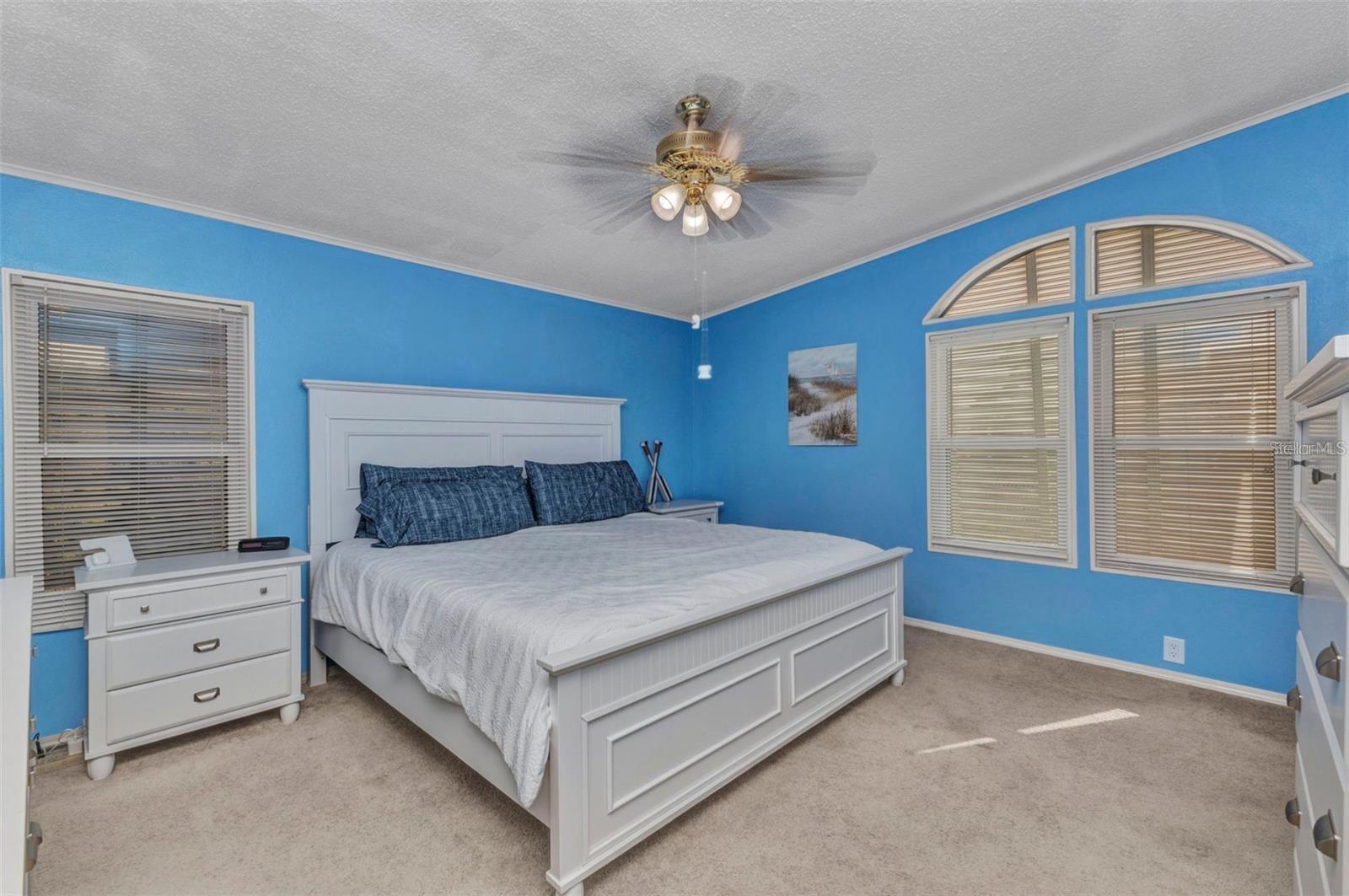 Image 15 of 35 For 6144 Redwing Avenue