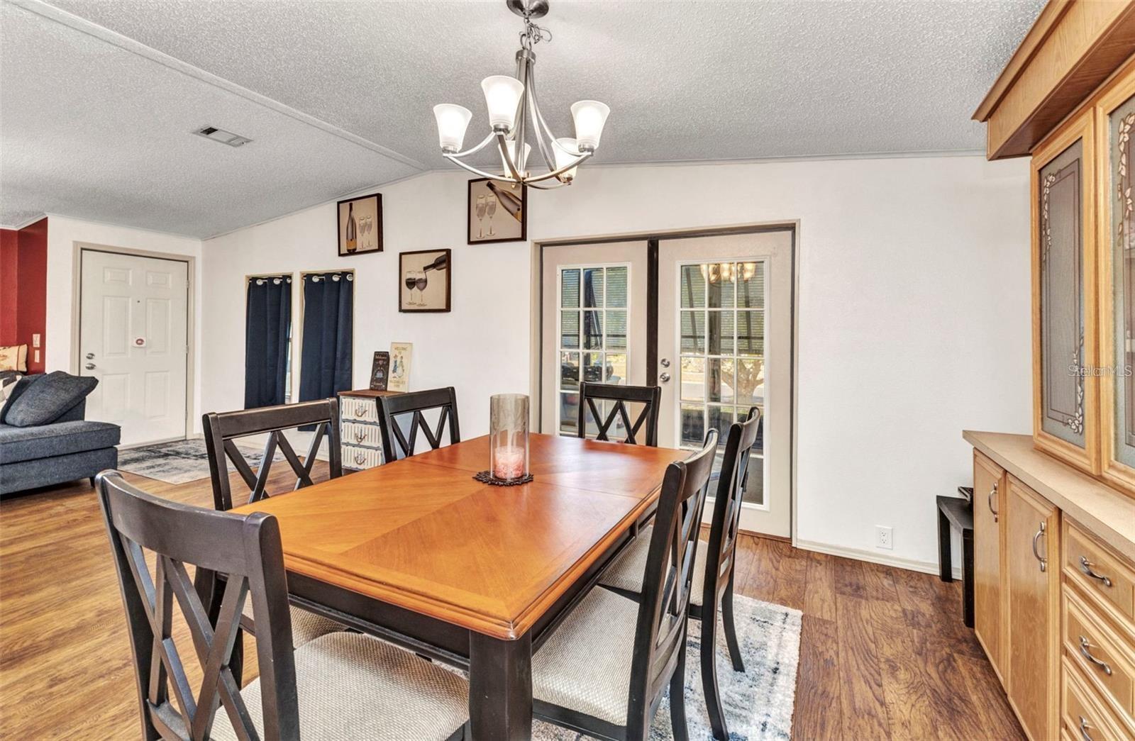 Image 7 of 35 For 6144 Redwing Avenue