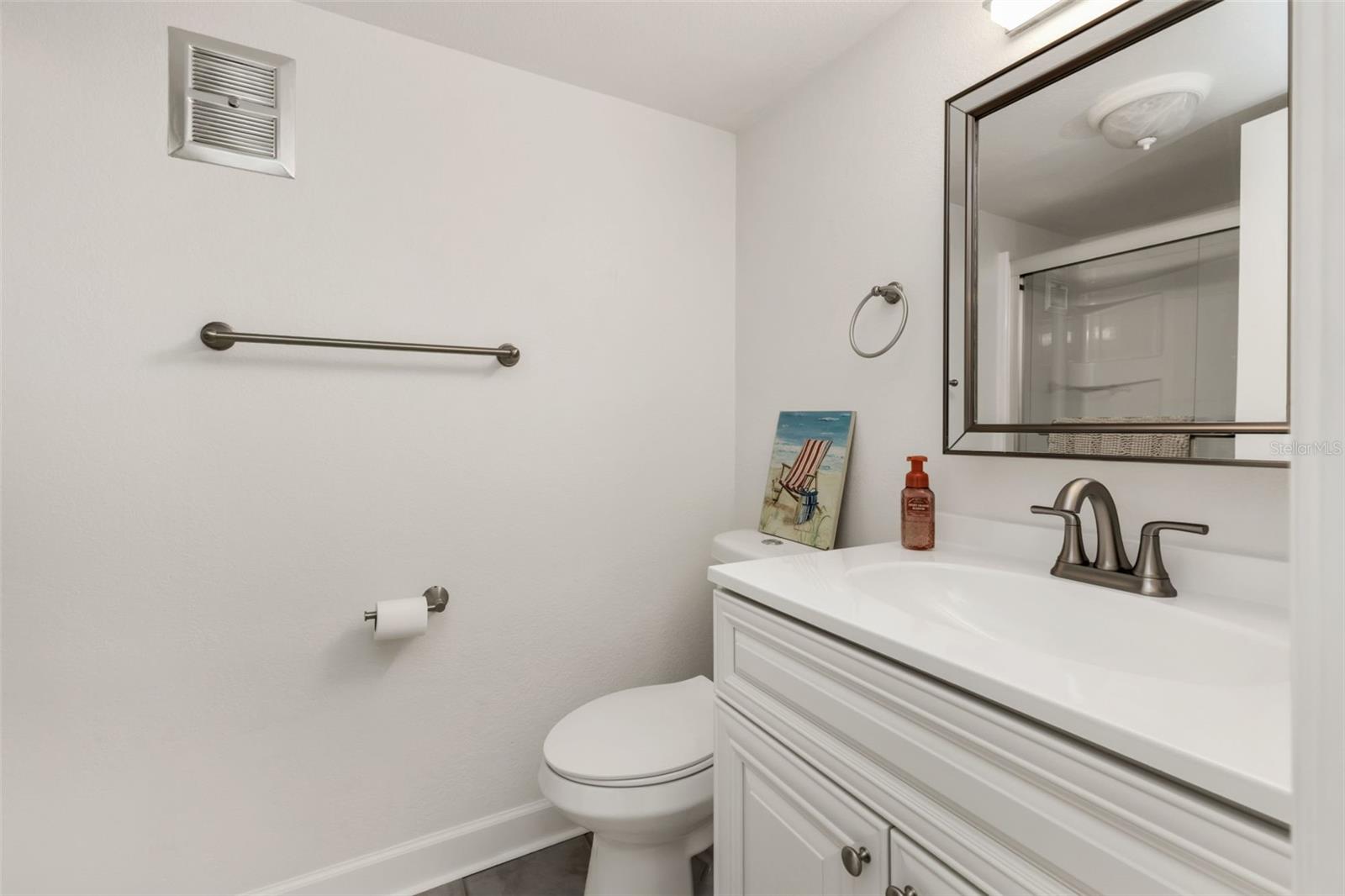 Image 15 of 37 For 311 Garvin Street 205a
