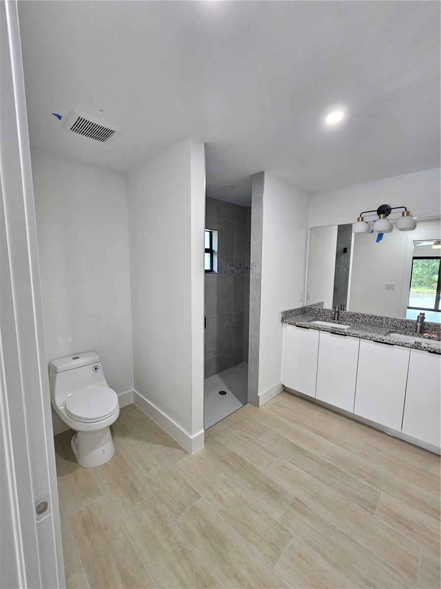 Image 5 of 13 For 8285 Agate Street