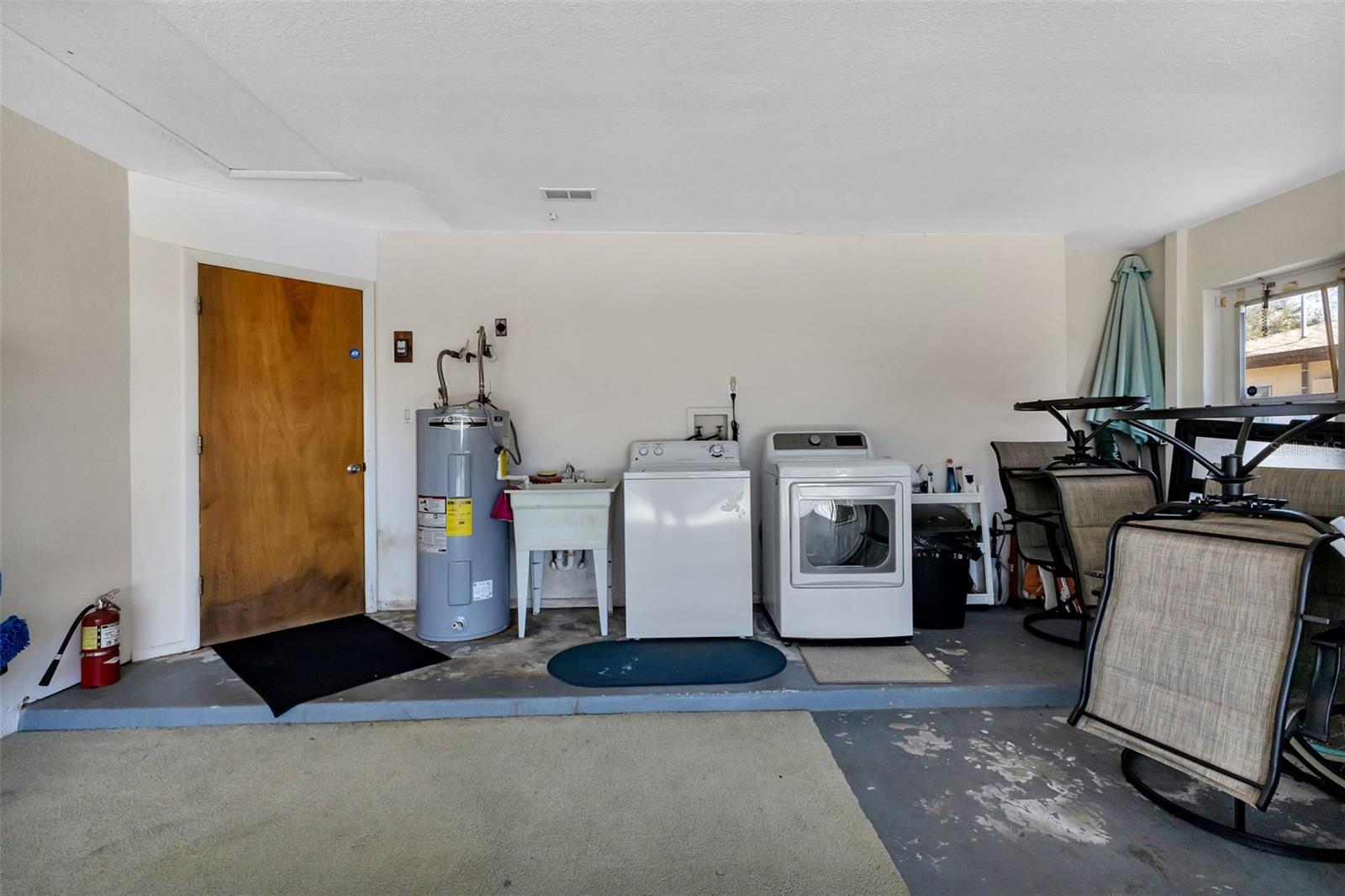 Image 31 of 33 For 745 Columbia Street