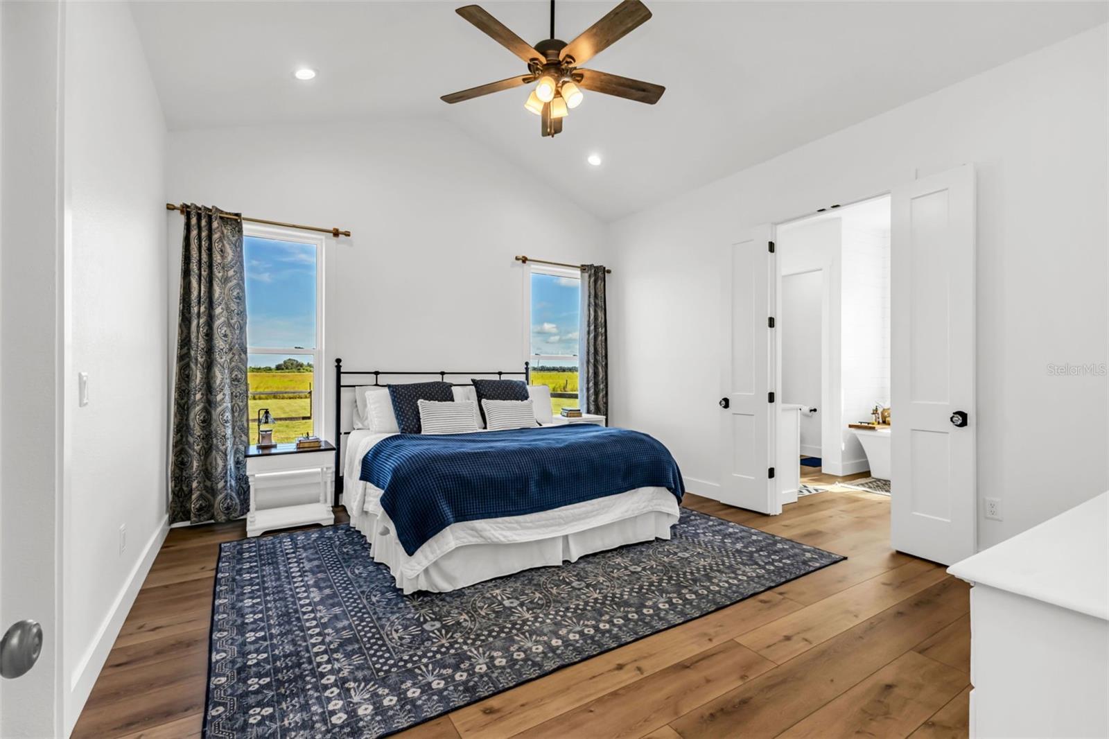 Image 32 of 98 For 10542 Mehl Avenue