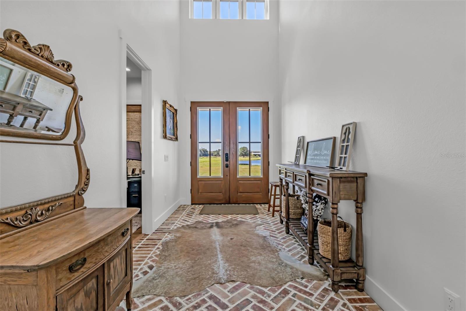 Image 4 of 98 For 10542 Mehl Avenue