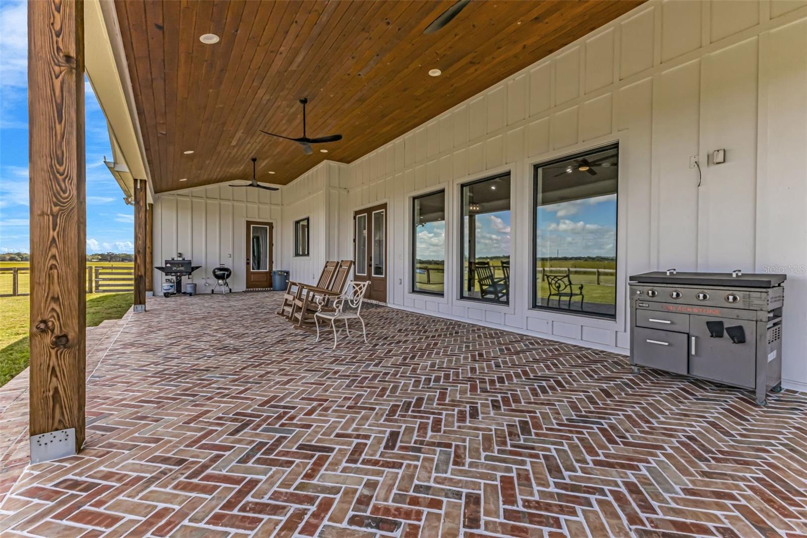 Image 72 of 98 For 10542 Mehl Avenue