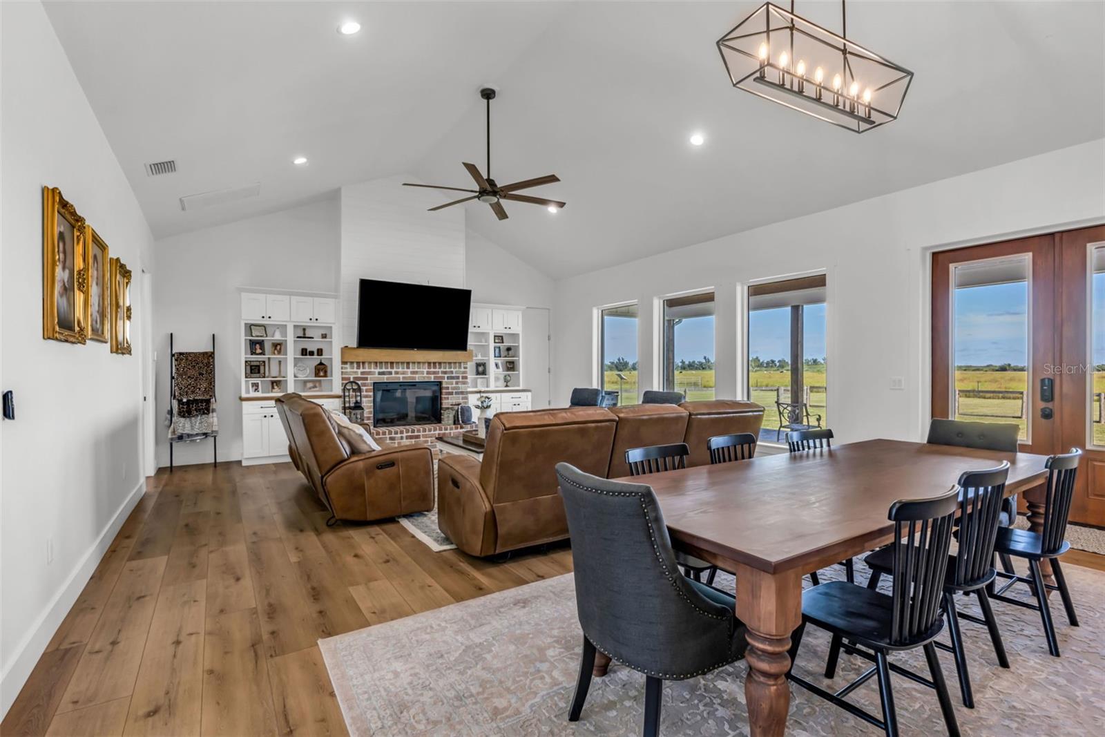 Image 8 of 98 For 10542 Mehl Avenue