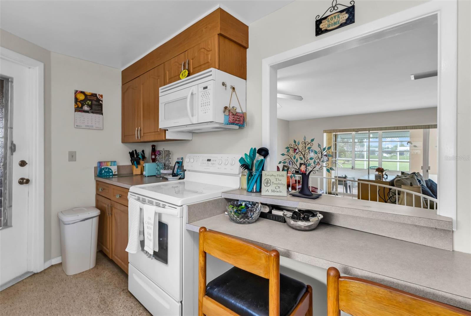 Image 14 of 61 For 123 Revere Street Nw