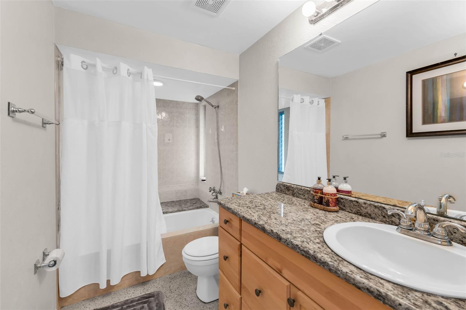 Image 23 of 61 For 123 Revere Street Nw