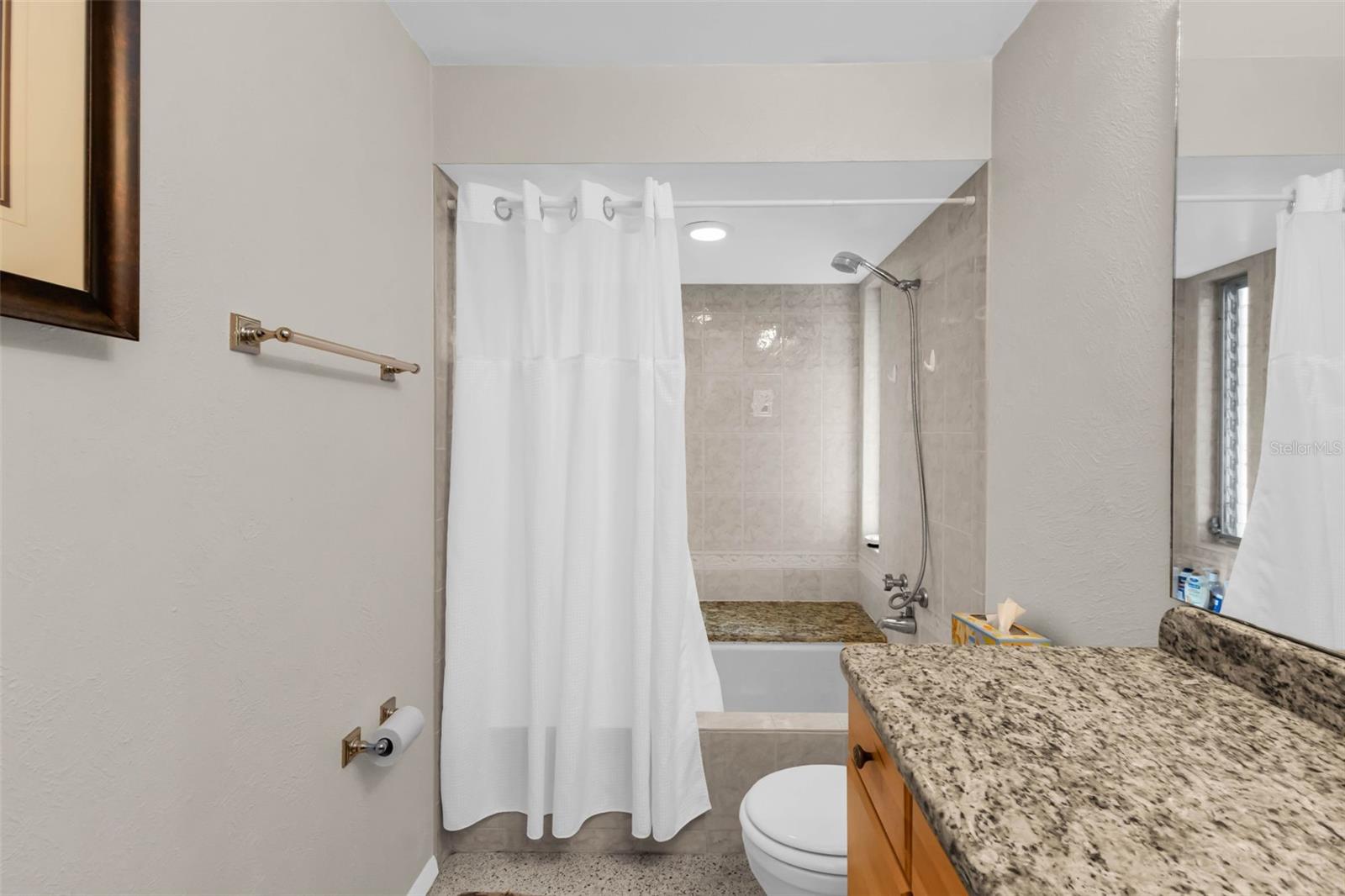 Image 24 of 61 For 123 Revere Street Nw