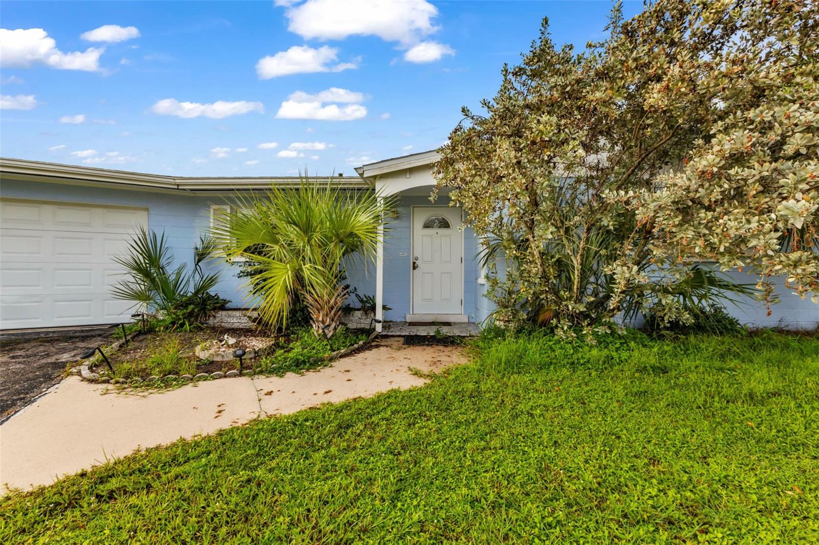 Image 3 of 61 For 123 Revere Street Nw