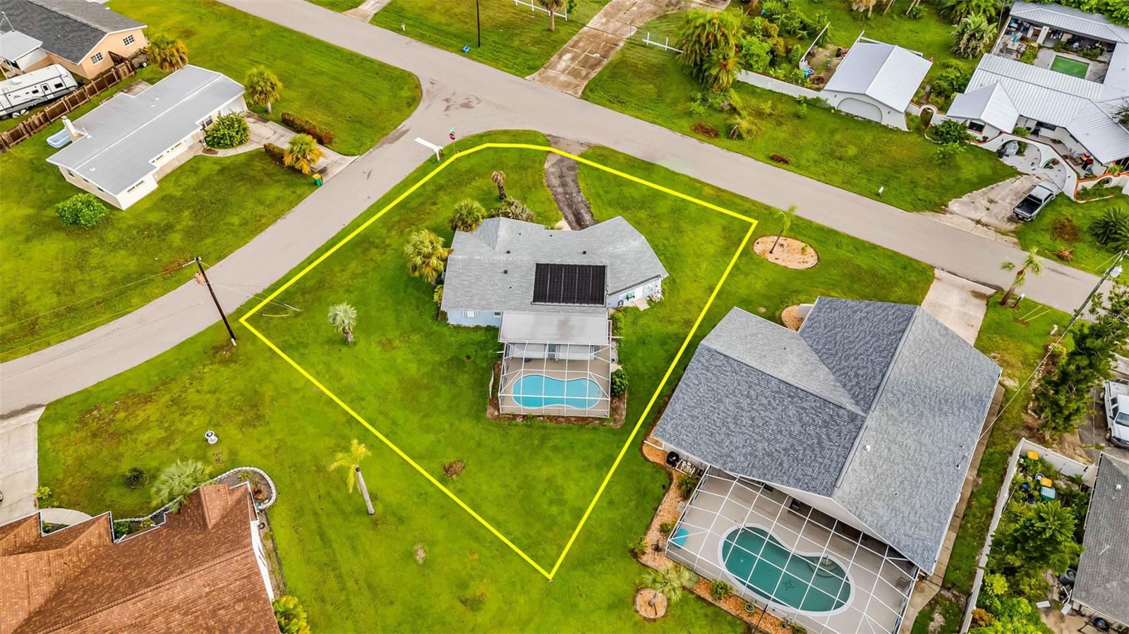 Image 41 of 61 For 123 Revere Street Nw