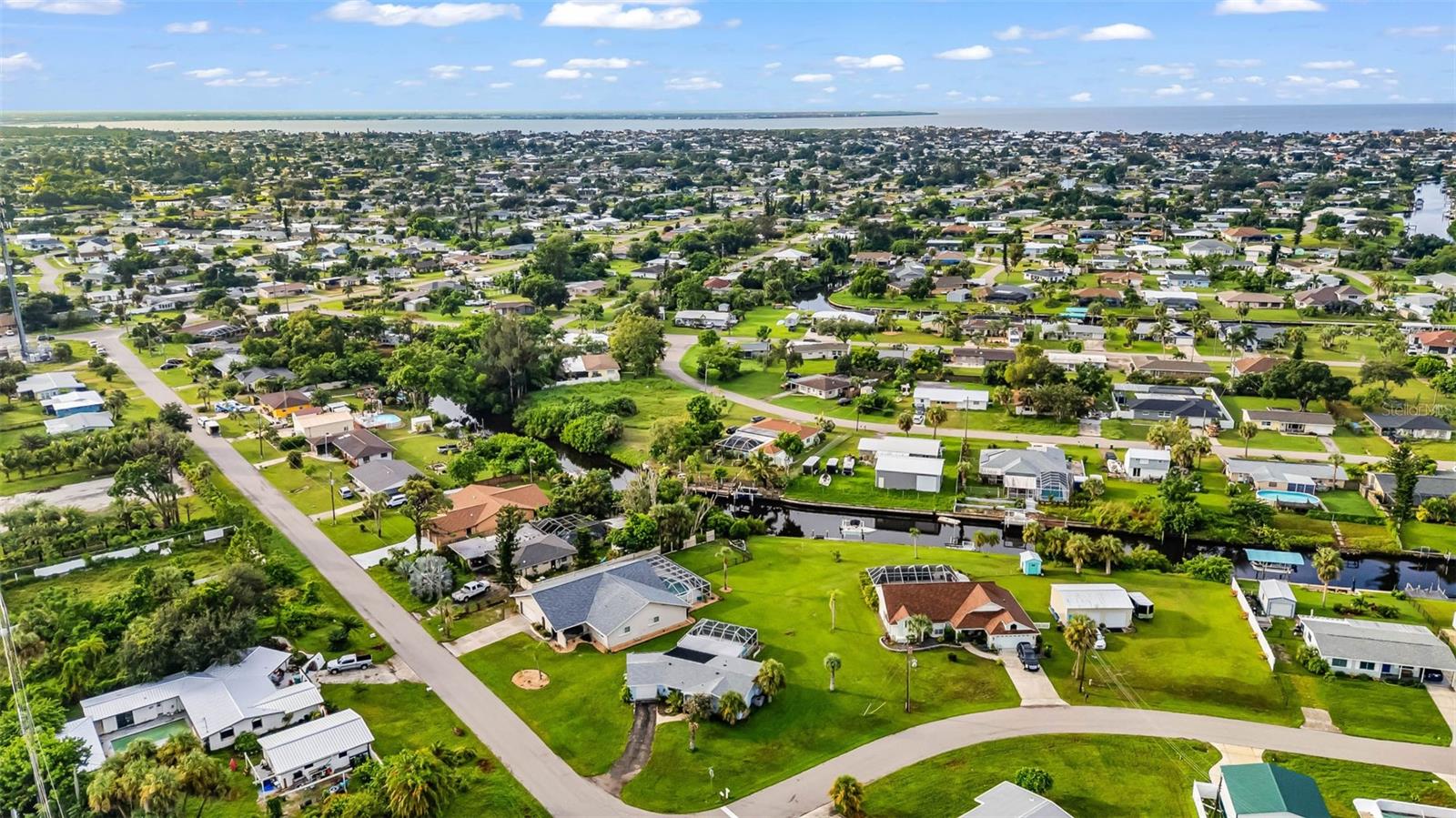 Image 49 of 61 For 123 Revere Street Nw