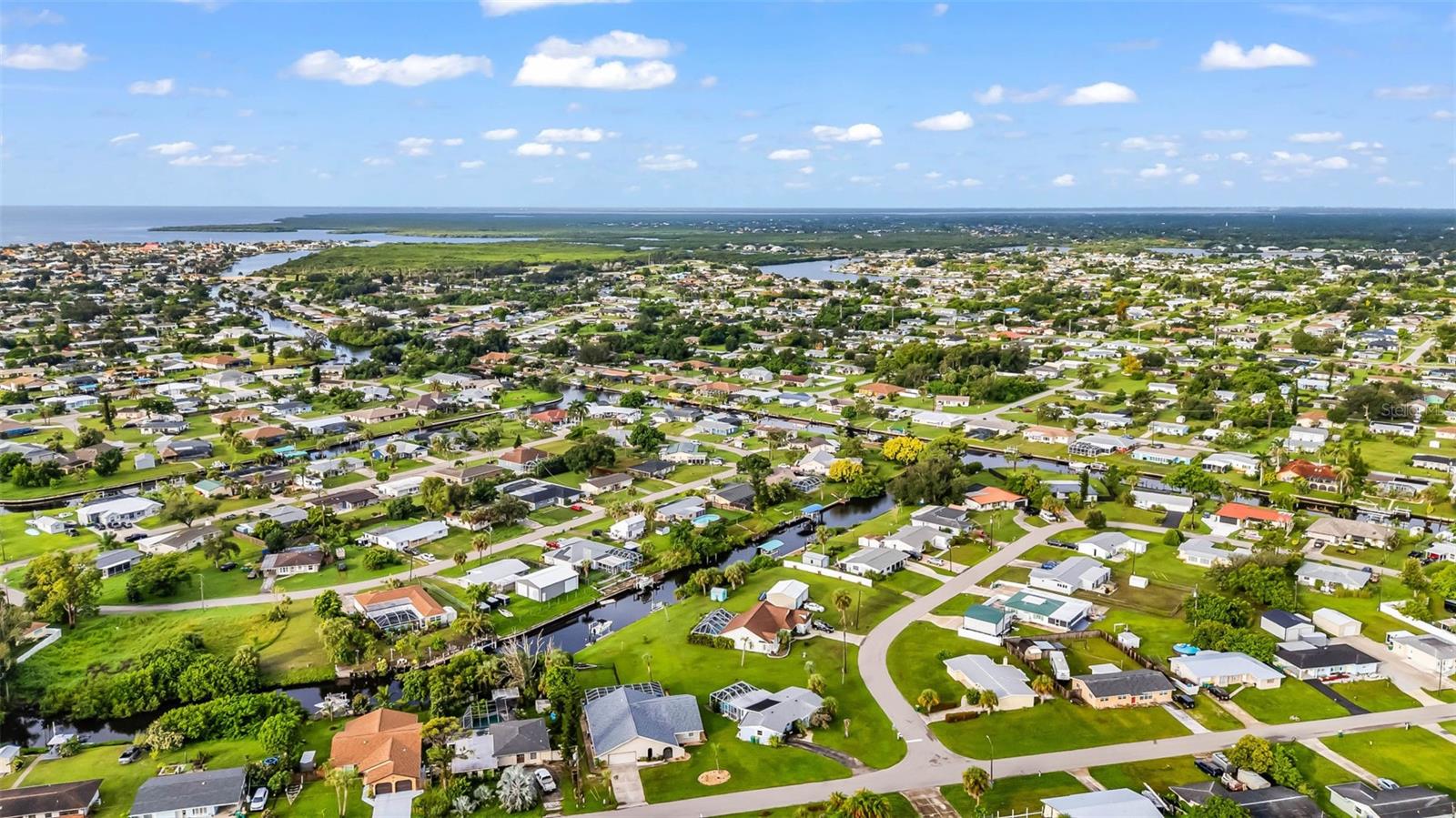 Image 53 of 61 For 123 Revere Street Nw