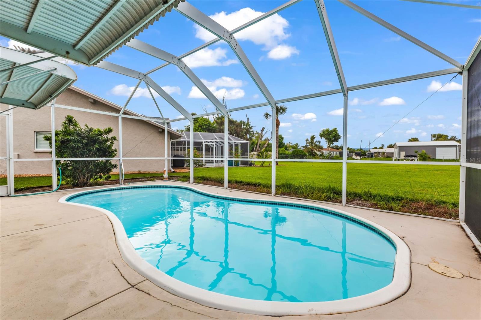 Image 8 of 61 For 123 Revere Street Nw