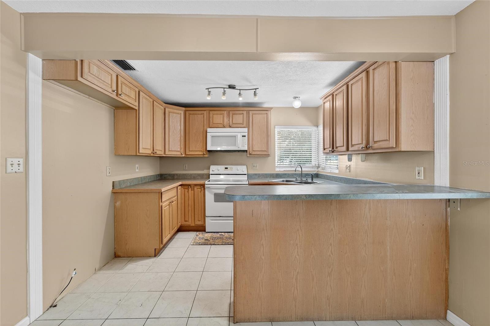 Image 17 of 43 For 1525 Lake Howard Drive