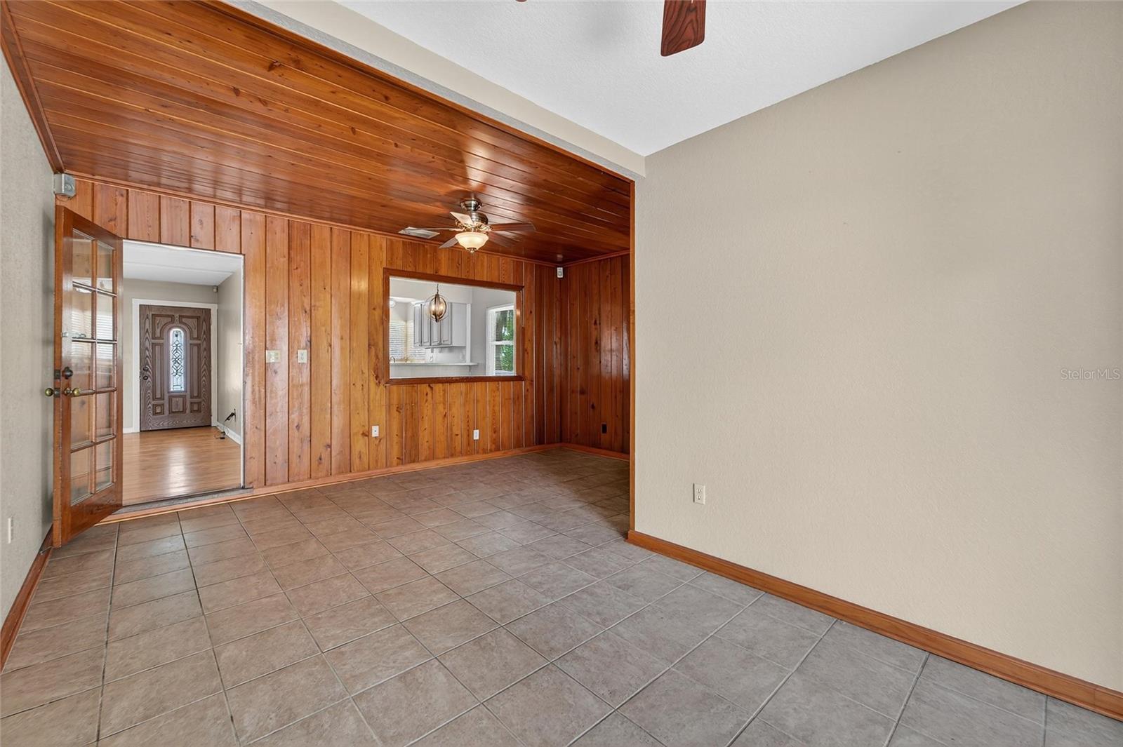 Image 21 of 43 For 1525 Lake Howard Drive