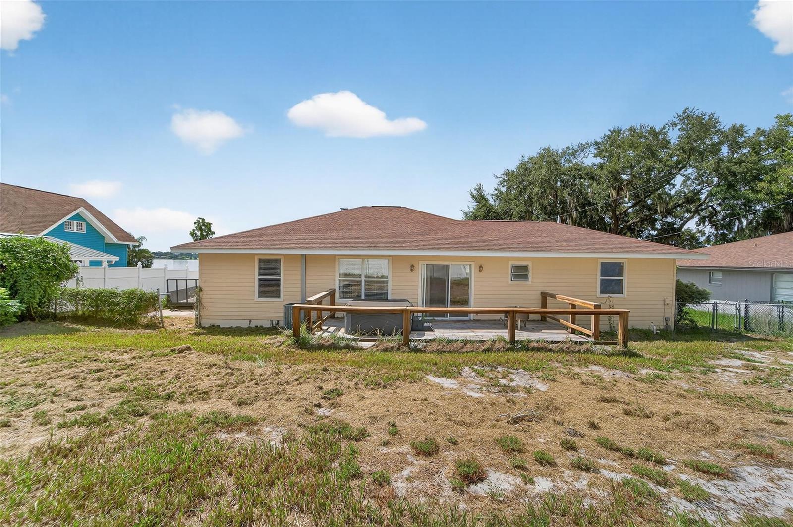 Image 7 of 43 For 1525 Lake Howard Drive