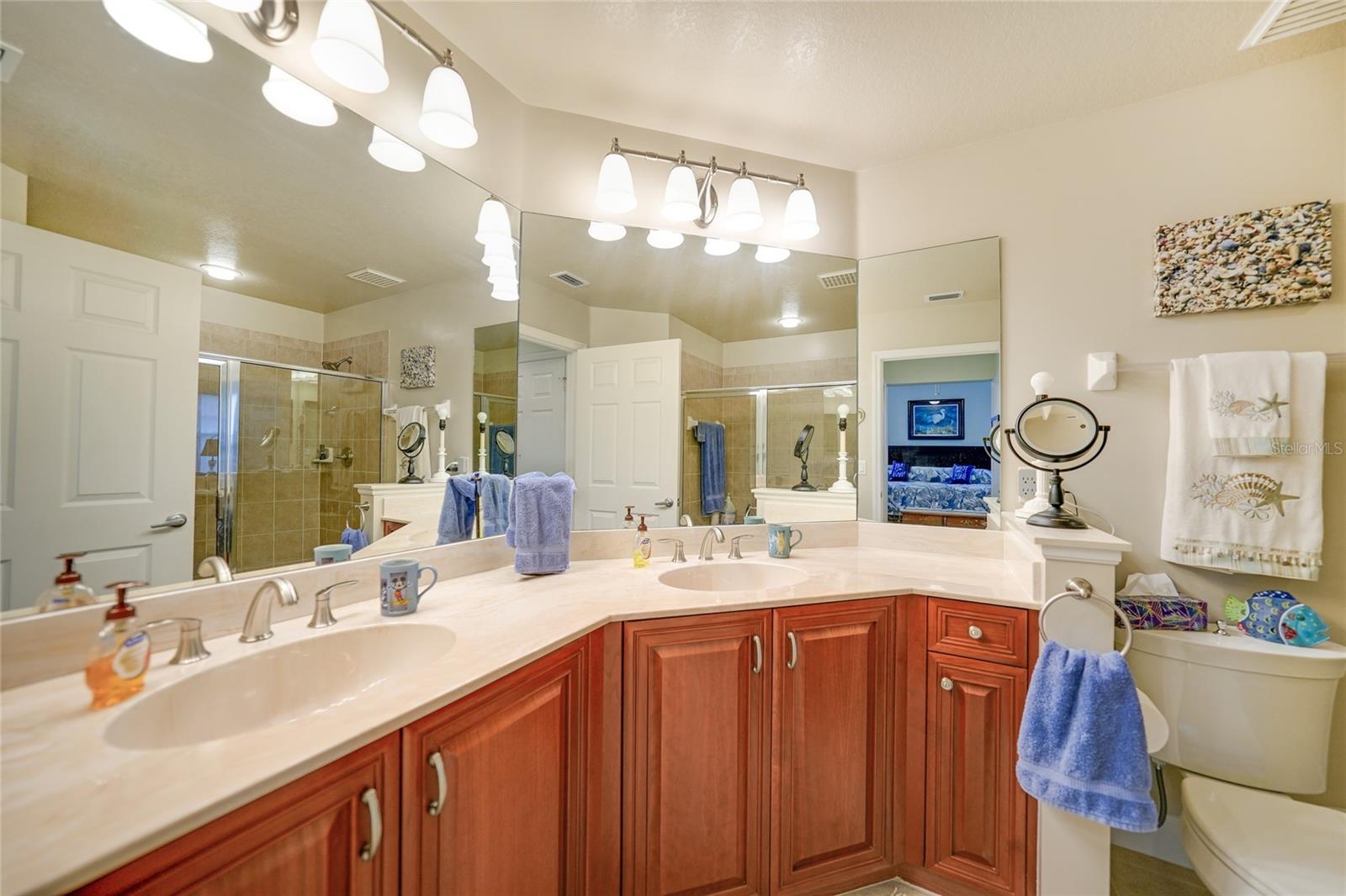 Image 20 of 49 For 17094 Acapulco Road 313