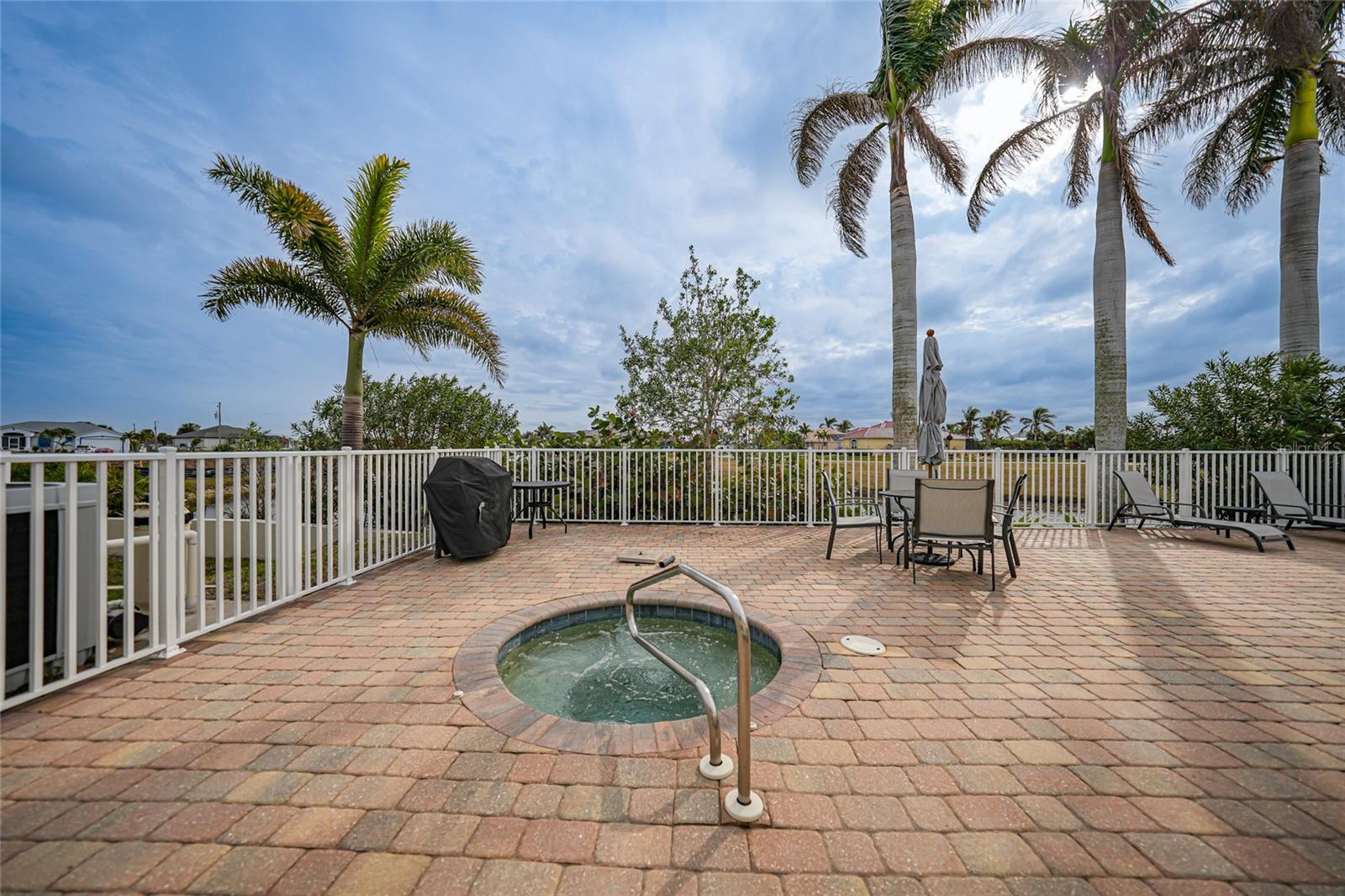 Image 34 of 49 For 17094 Acapulco Road 313