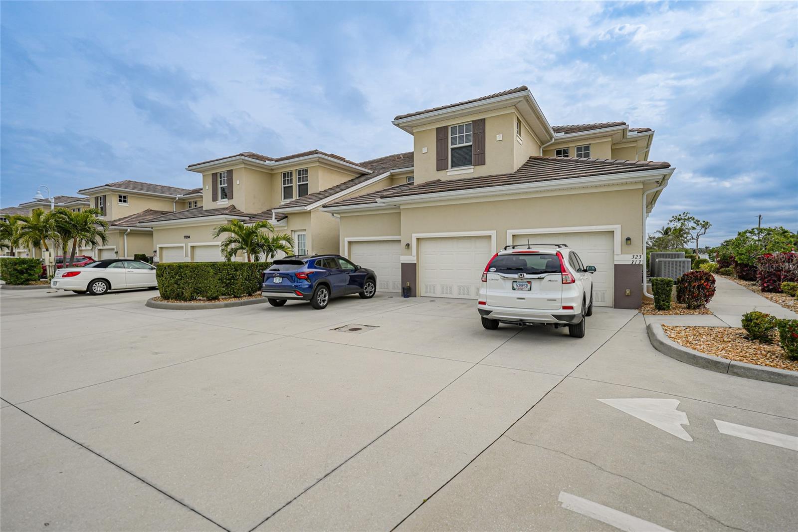 Image 36 of 49 For 17094 Acapulco Road 313