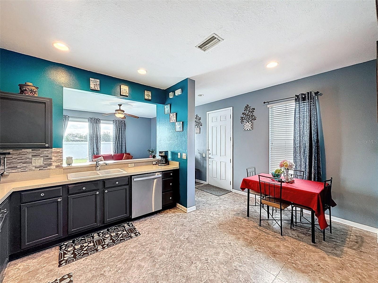 Image 17 of 66 For 1072 Hill Flower Drive