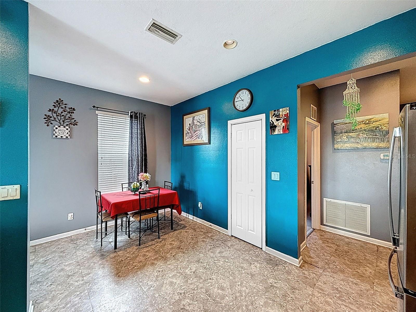 Image 7 of 66 For 1072 Hill Flower Drive