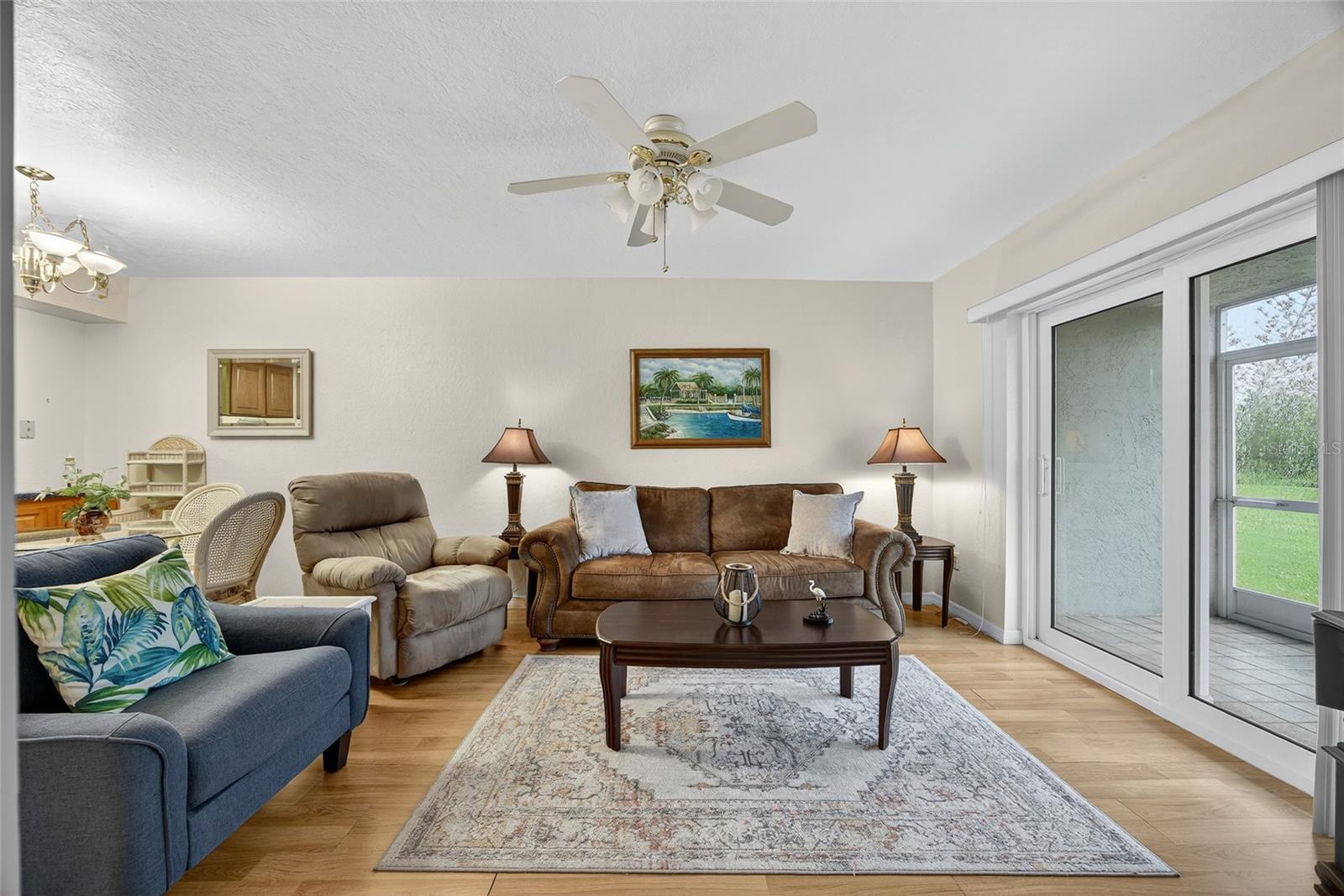 Image 11 of 35 For 3310 Loveland Boulevard 1504
