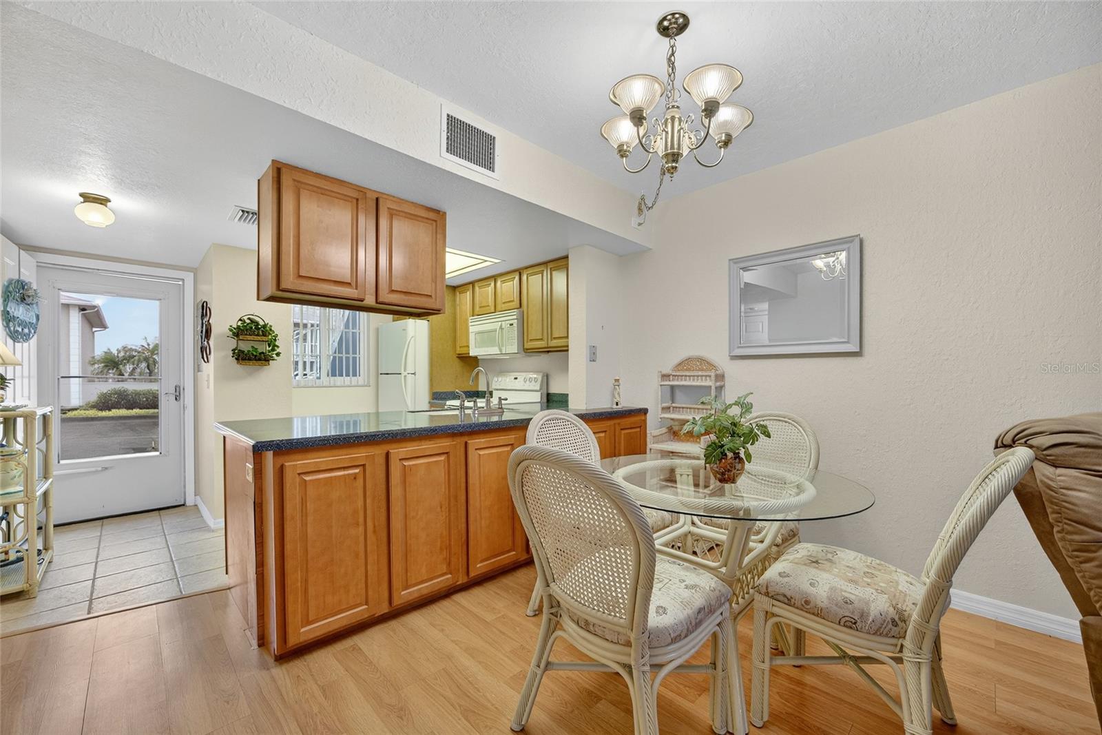 Image 8 of 35 For 3310 Loveland Boulevard 1504