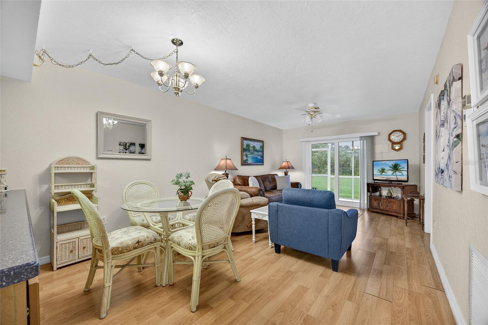 Image 9 of 35 For 3310 Loveland Boulevard 1504