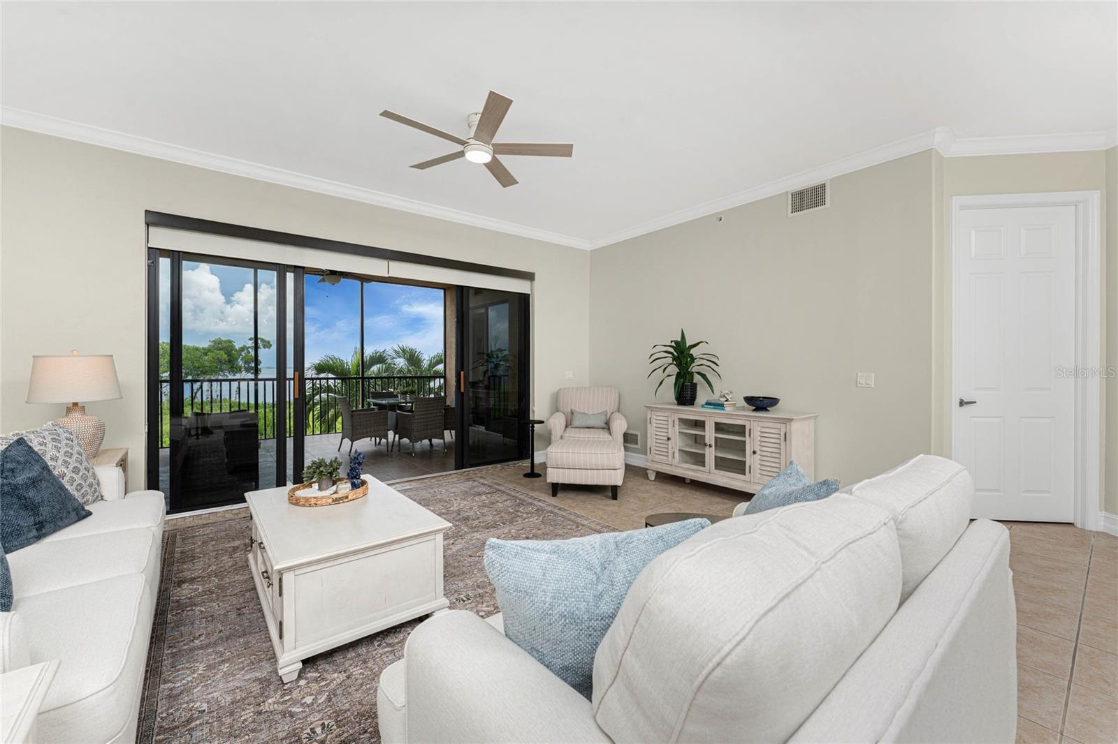 Image 14 of 97 For 87 Vivante Boulevard 8723