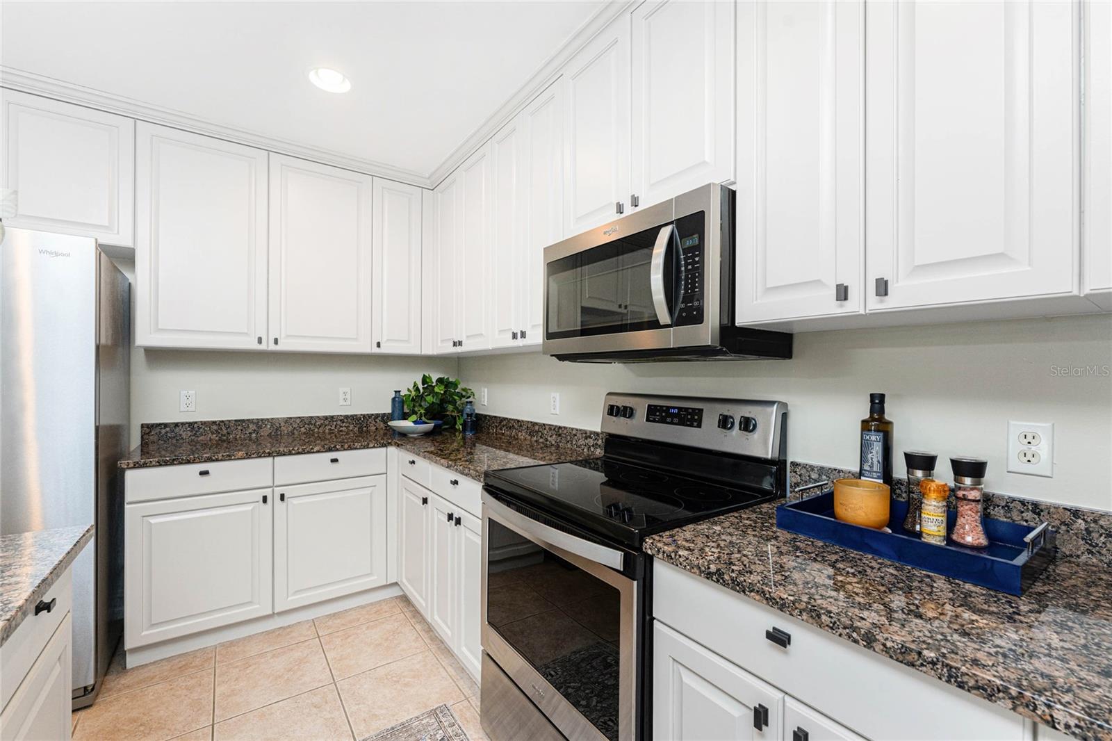 Image 23 of 97 For 87 Vivante Boulevard 8723