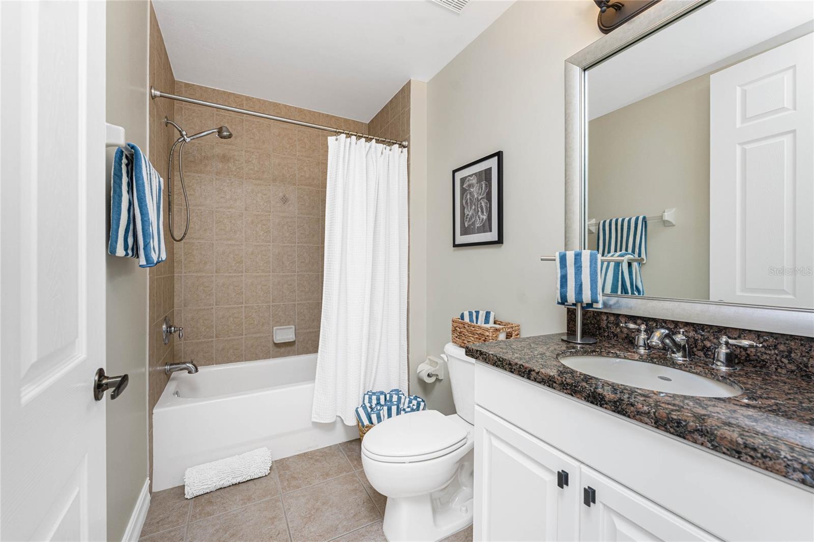 Image 43 of 97 For 87 Vivante Boulevard 8723