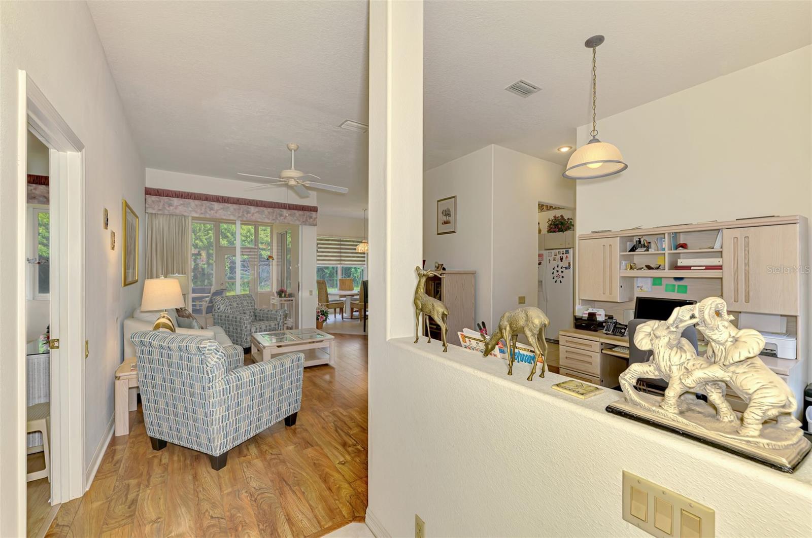 Image 10 of 93 For 8382 Pondview Lane