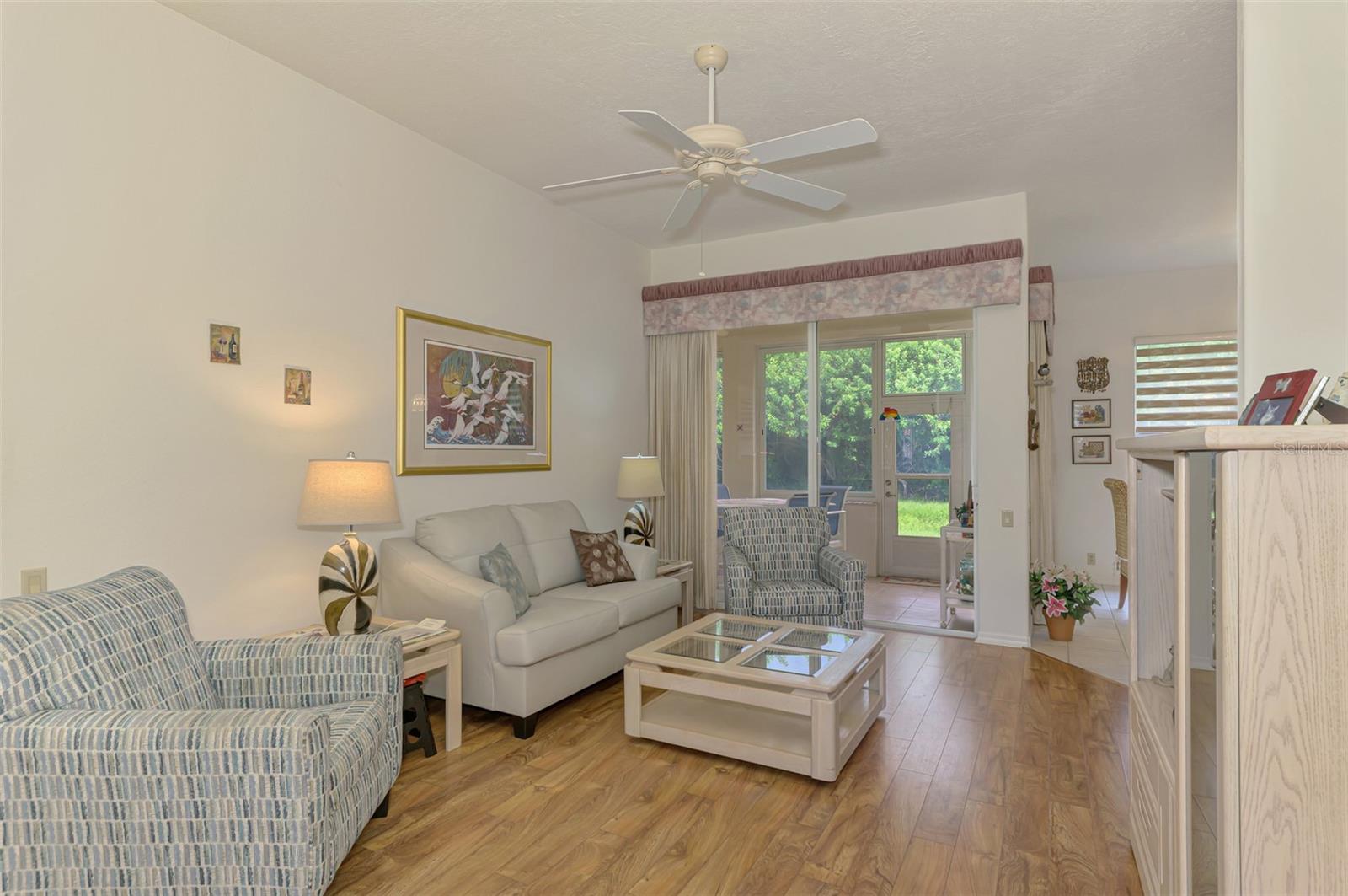 Image 13 of 93 For 8382 Pondview Lane