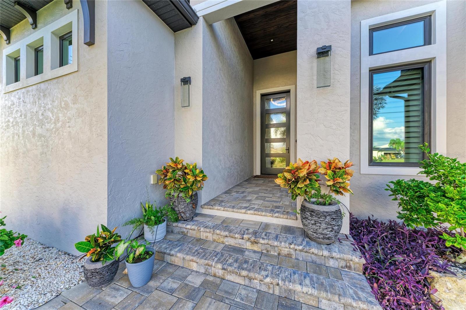 Image 10 of 78 For 2835 Coral Way