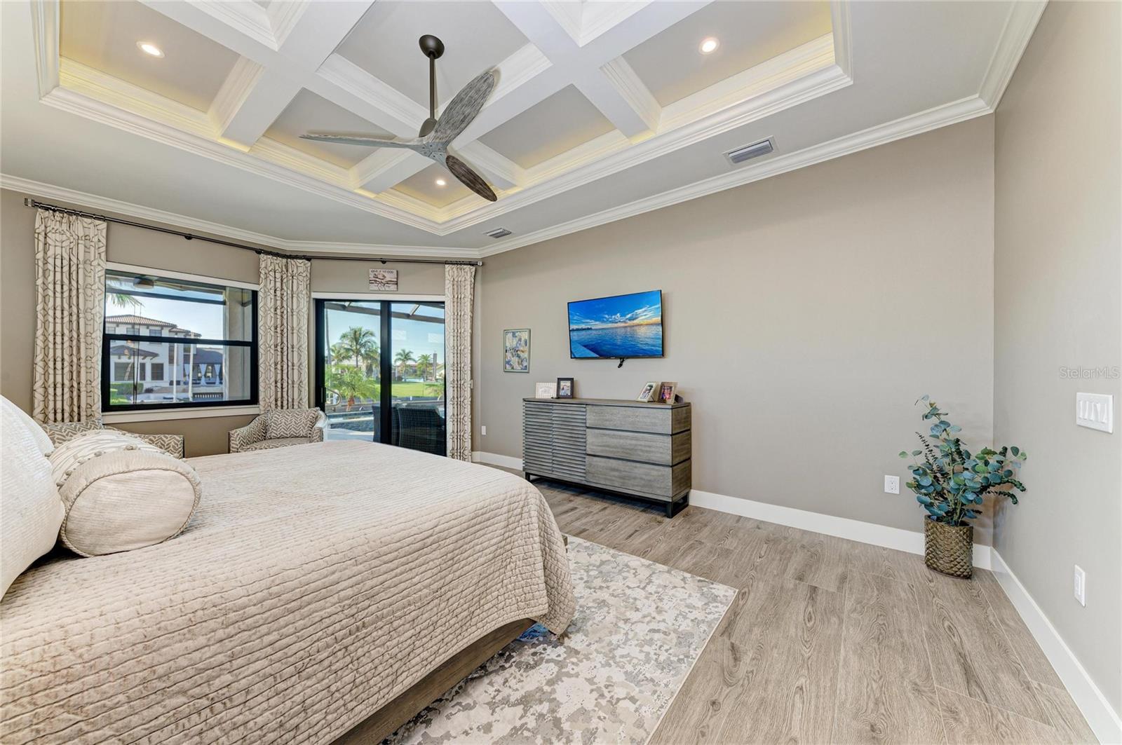 Image 32 of 78 For 2835 Coral Way