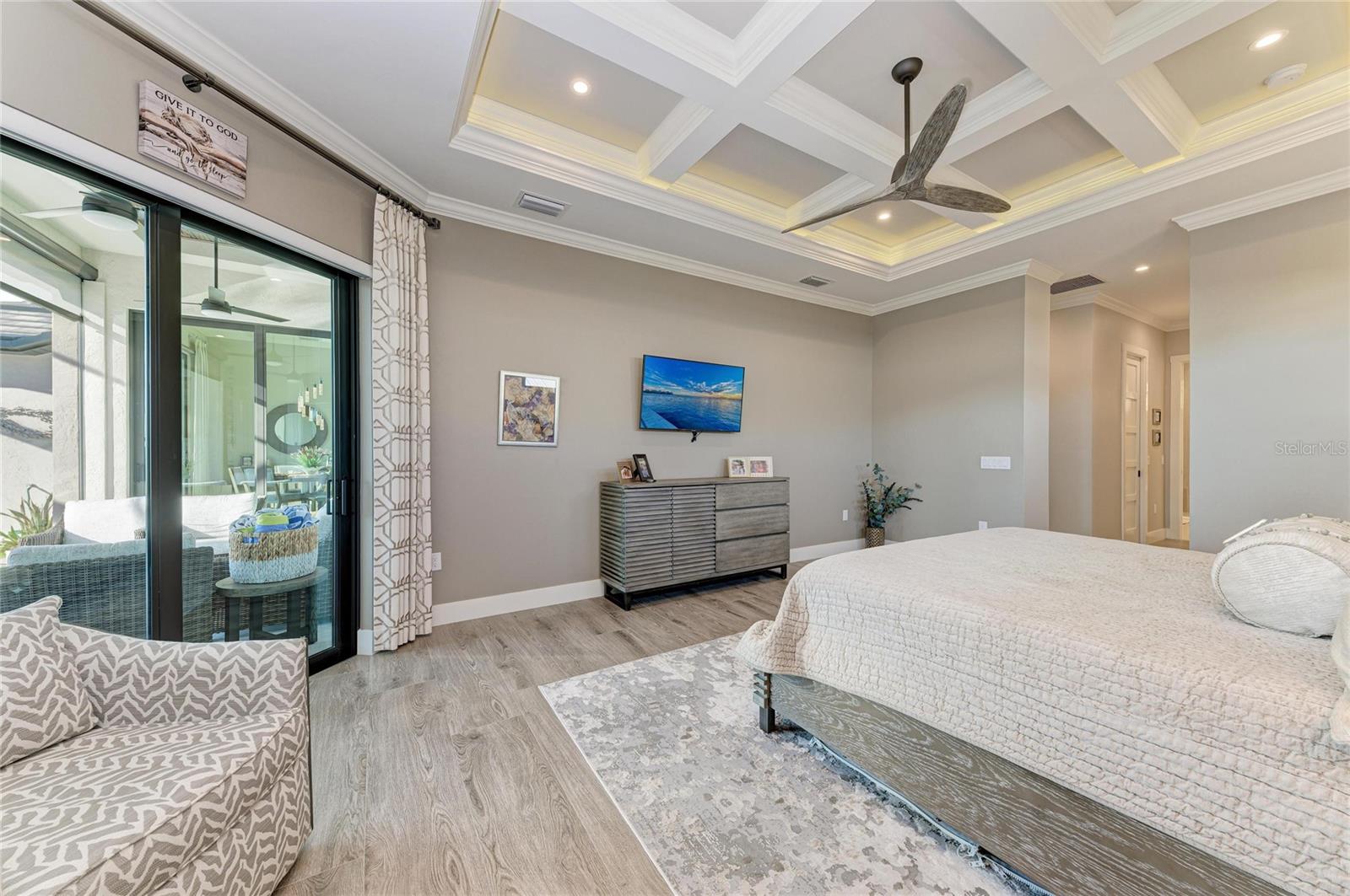 Image 34 of 78 For 2835 Coral Way