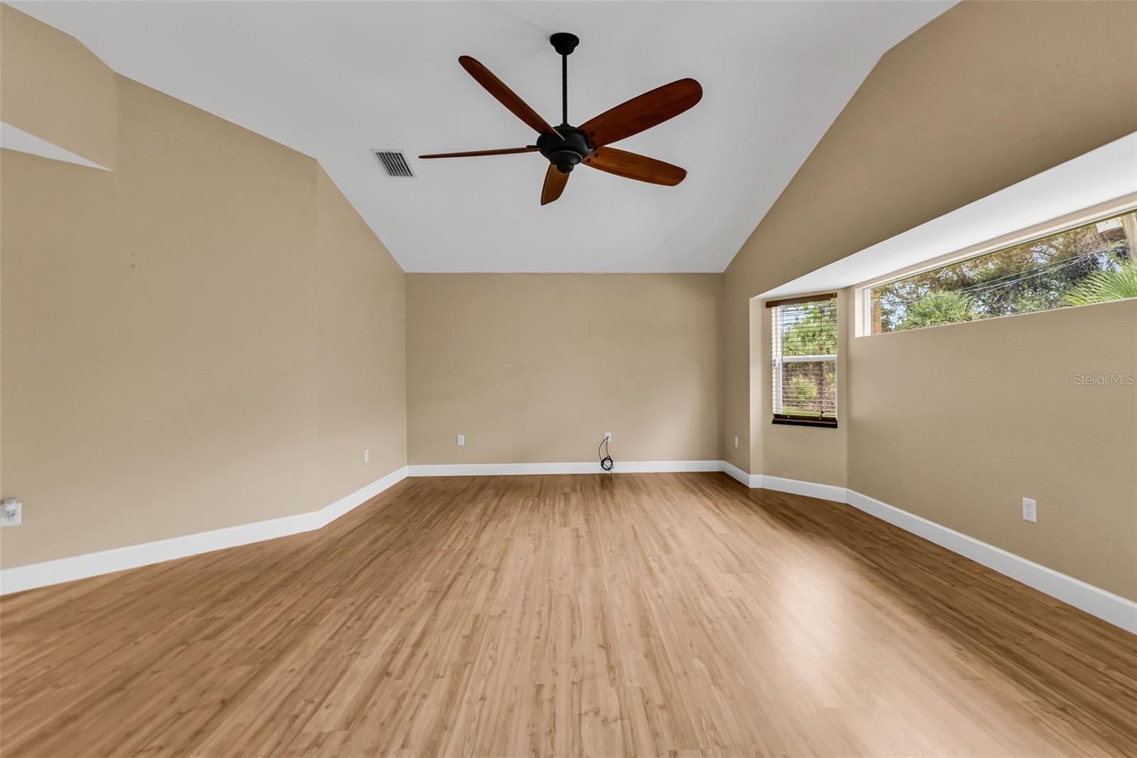 Image 10 of 71 For 3318 Jericho Street