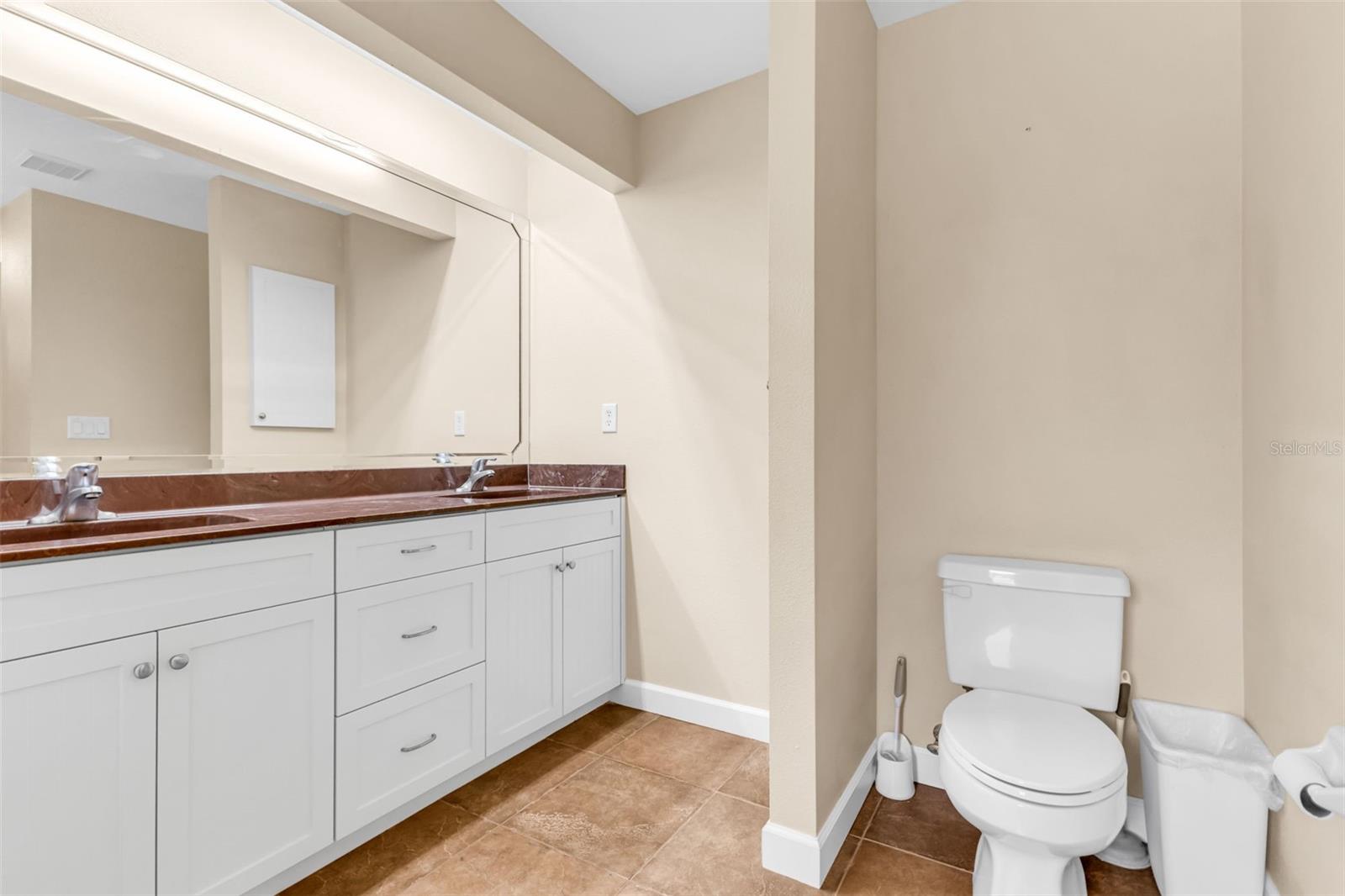 Image 22 of 71 For 3318 Jericho Street