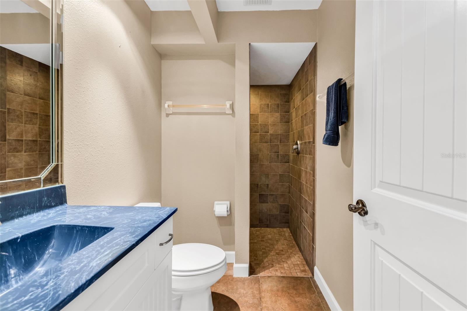 Image 25 of 71 For 3318 Jericho Street