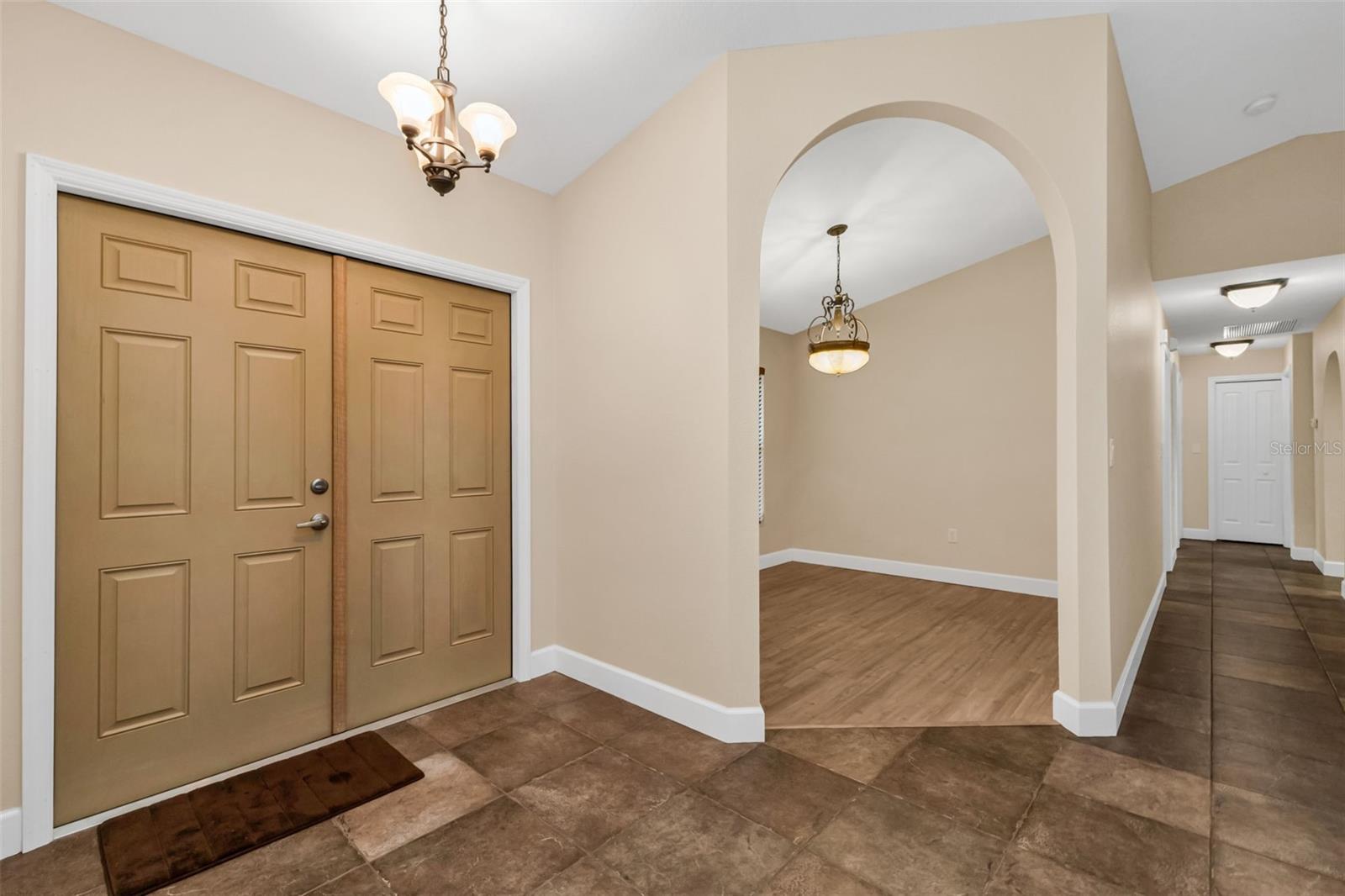 Image 4 of 71 For 3318 Jericho Street